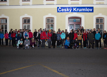 Padesátka poutníků překonala 30 km pro diecézní Charitu