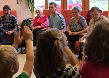 Mezigenerační setkání s bezprostřední radostí i životní zkušeností