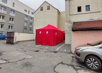 15 dní s provizorním centrem pro lidi bez domova. Do pomoci se zapojili také kněží