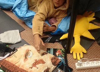 Spaní v klubovně s dětmi z Novohradské