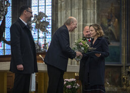 Cenu Charity 2020 za nominovanou JUDr. Martu Krupauerovou, sponzorku Diecézní charity České Budějovice - in memoriam, převzala dcera oceněné Olga Krupauerová (foto: Martina Řehořová, Člověk a víra)