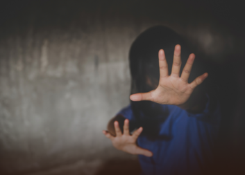 S přelomem roku roste počet útoků domácího násilí a jsou intenzivnější