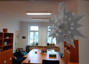 V Dobrovolnickém centru mají nový nábytek