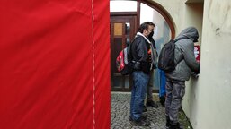 Diecézní Charita zřídila dočasné denní centrum pro lidi bez domova a noclehárnu pro muže