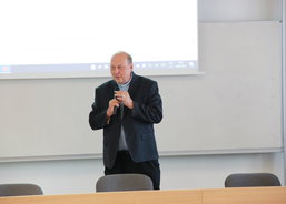 Pavel Posád, pomocný biskup českobudějovický a prezident Charity ČR