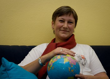 Z klientky-cizinky se stala pracovnicí poradny