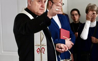 českobudějovický biskup Vlastimil Kročil požehnal objektu i zaměstnancům