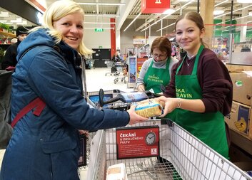 17 tun - rekordní výtěžek Sbírky potravin