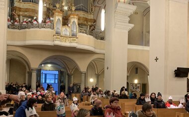 Katedrála s koledníky