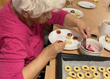 Nejlepší vánoční terapie? Pečení cukroví! 